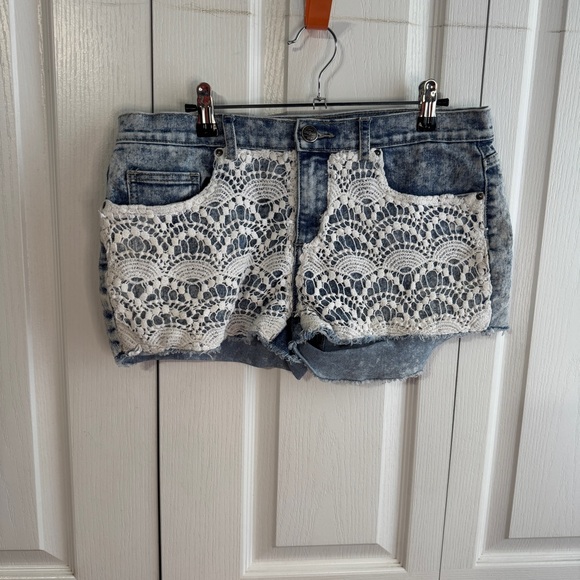 Iris Jeans Pants - Iris Jeans blue‎ shorts white lace size large
